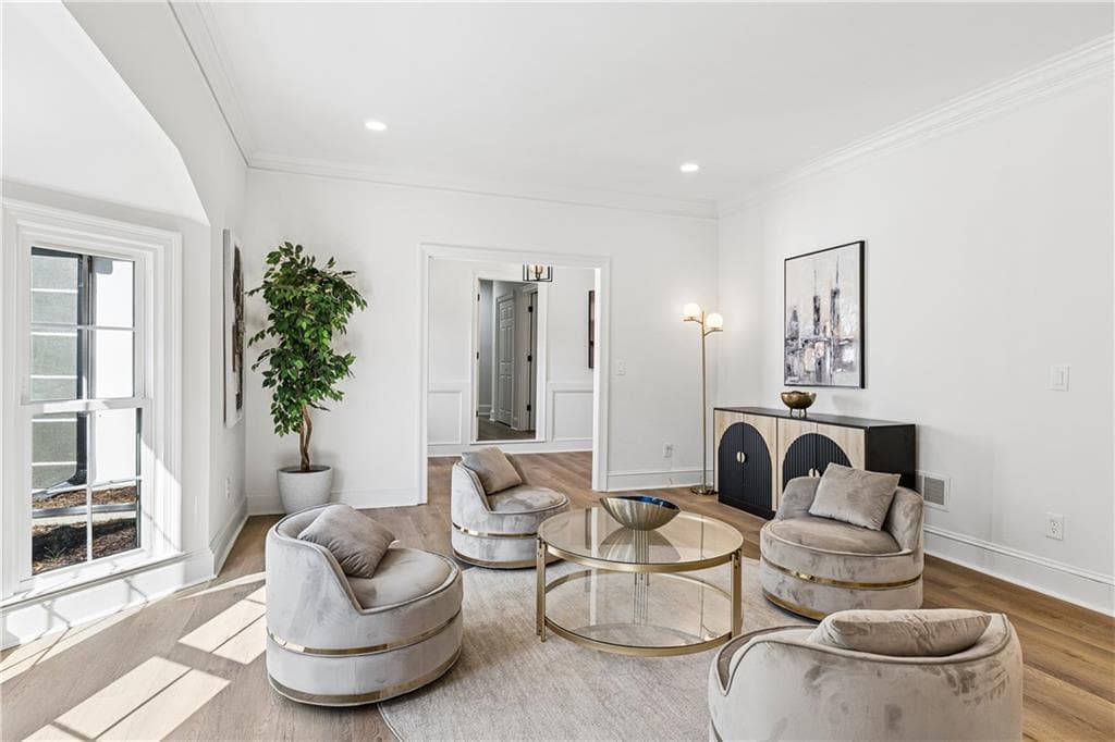 4 bedroom, 4 bathroom, 3,766 sq ft single family residence under contract at 730 Mabry Road, Sandy Springs, GA 30328 — photo 7