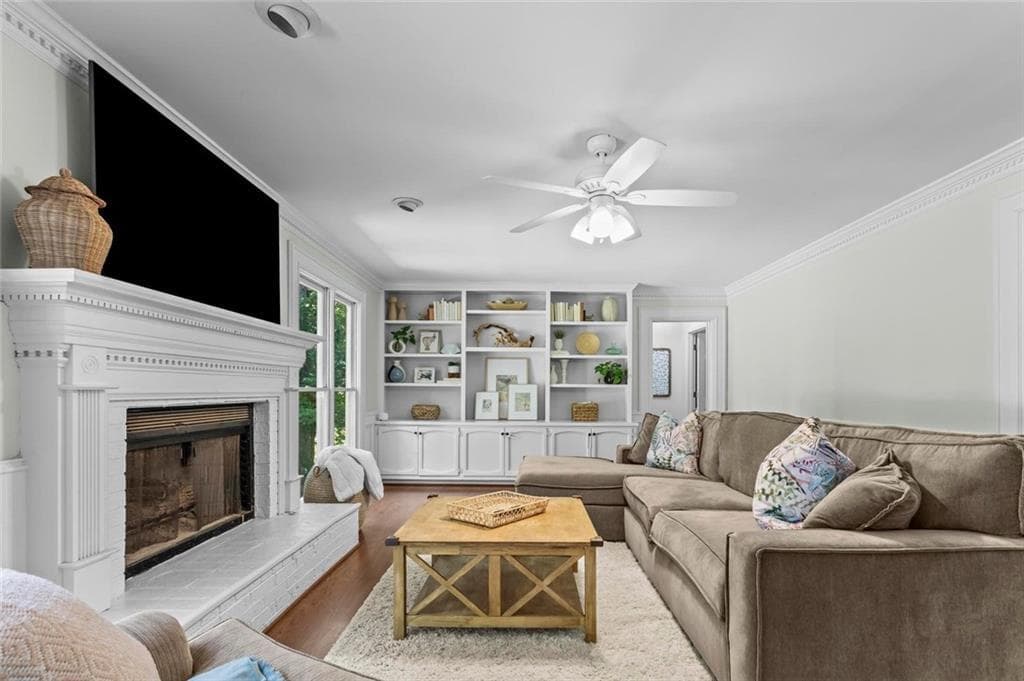 4 bedroom, 4 bathroom, 3,811 sq ft single family residence under contract at 1230 Cliffpine Court, Marietta, GA 30064 — photo 5