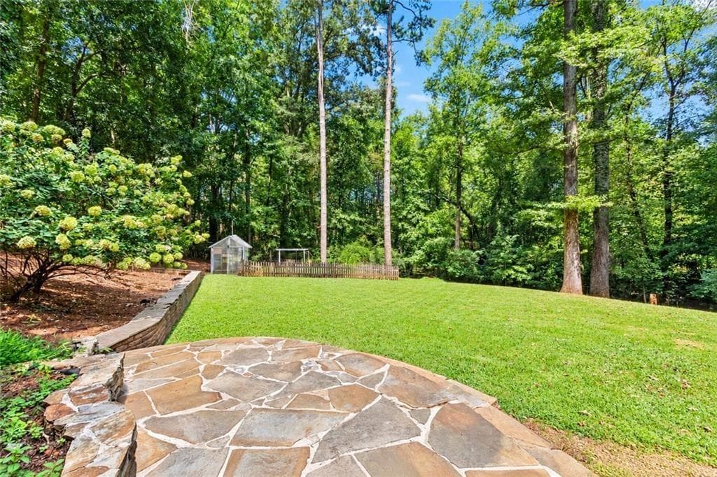 4 bedroom, 4 bathroom, 3,811 sq ft single family residence under contract at 1230 Cliffpine Court, Marietta, GA 30064 — photo 7