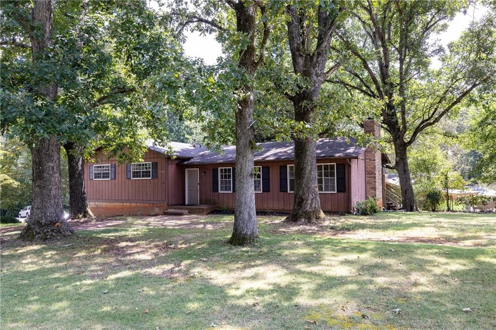 3 bedroom, 2 bathroom, 1,402 sq ft single family residence under contract at 1380 Dupree Road, Woodstock, GA 30189 — photo 4