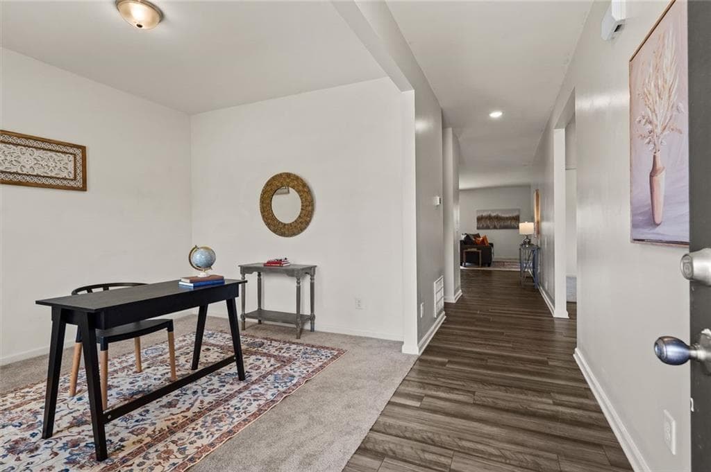 3 bedroom, 2 bathroom, 1,813 sq ft single family residence for sale at 233 San Marino Way, Cartersville, GA 30120 — photo 7