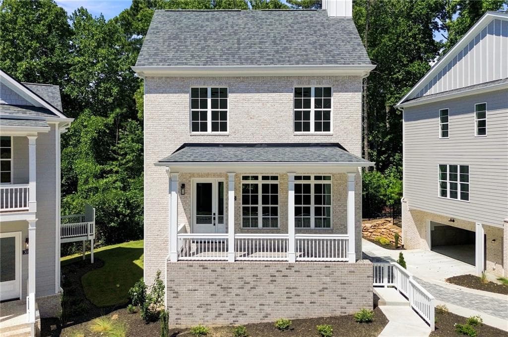 3 bedroom, 4 bathroom, 3,100 sq ft single family residence for sale at 3040 Kara Court, Roswell, GA 30076 — photo 2