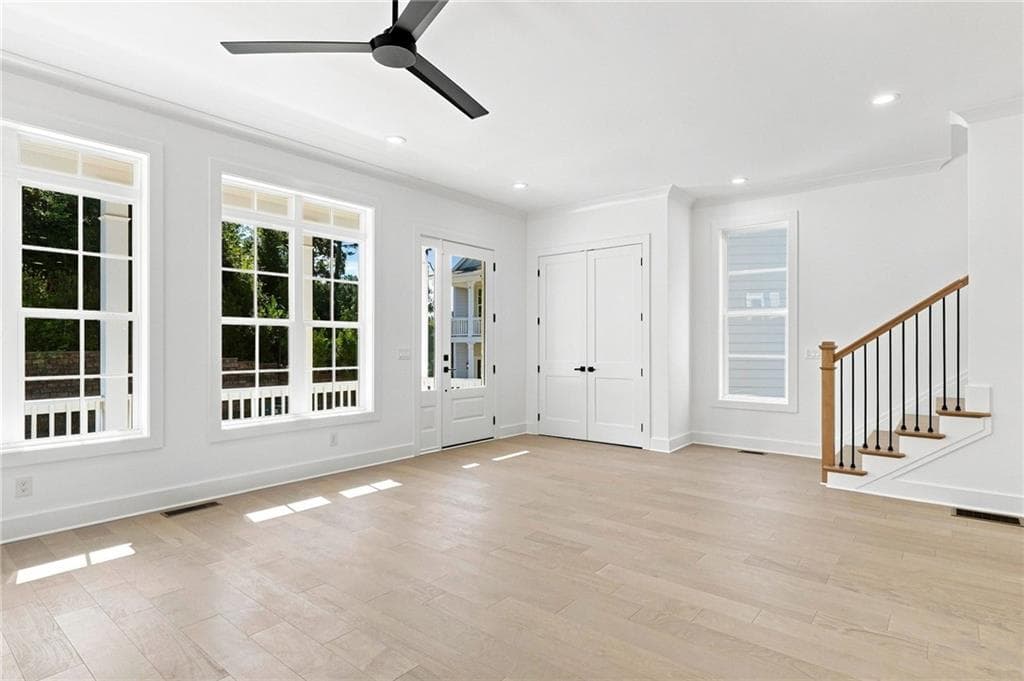 3 bedroom, 4 bathroom, 3,100 sq ft single family residence for sale at 3040 Kara Court, Roswell, GA 30076 — photo 5