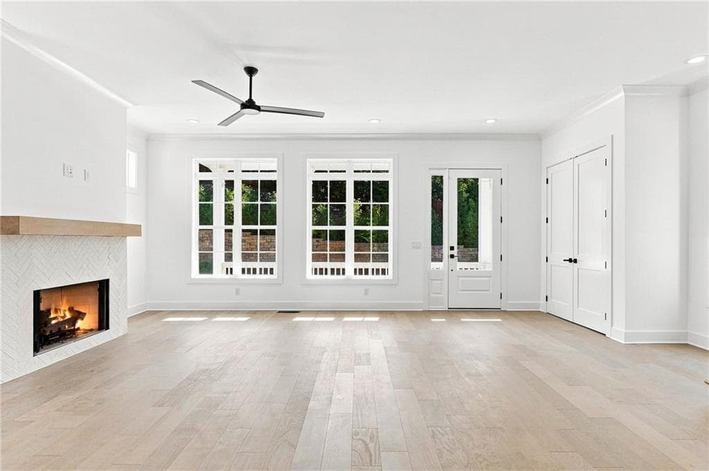 3 bedroom, 4 bathroom, 3,100 sq ft single family residence for sale at 3040 Kara Court, Roswell, GA 30076 — photo 6