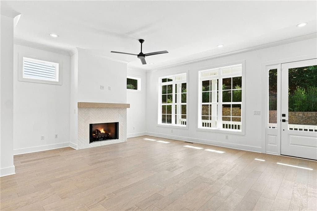 3 bedroom, 4 bathroom, 3,100 sq ft single family residence for sale at 3040 Kara Court, Roswell, GA 30076 — photo 7