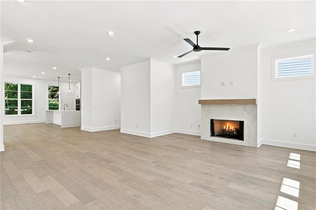 3 bedroom, 4 bathroom, 3,100 sq ft single family residence for sale at 3040 Kara Court, Roswell, GA 30076 — photo 9