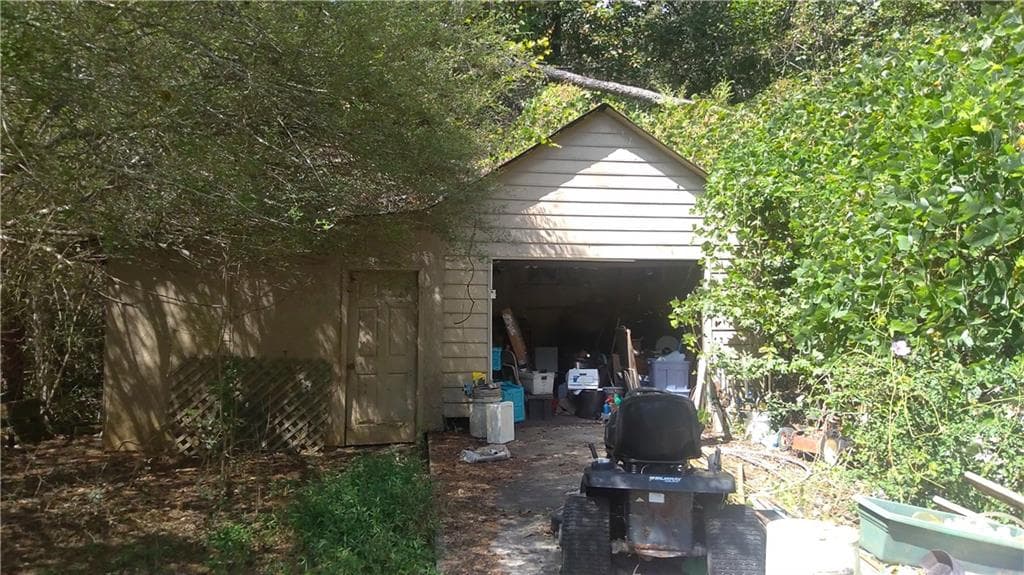 3 bedroom, 1 bathroom, 1,120 sq ft single family residence for sale at 110 Mountainside Drive, Dawsonville, GA 30534 — photo 2