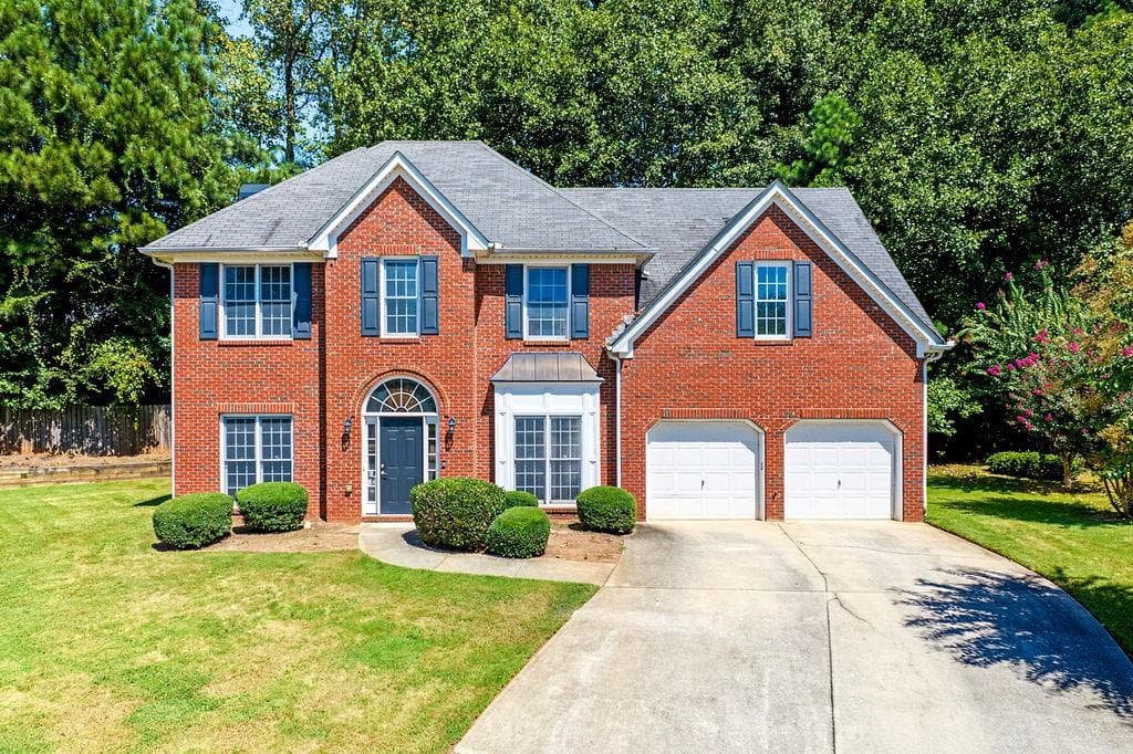 4 bedroom, 3 bathroom, 2,422 sq ft single family residence for sale at 2875 Montview Drive, Marietta, GA 30060 — photo 1 of 31