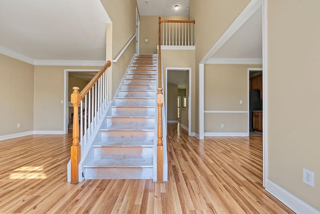 4 bedroom, 3 bathroom, 2,422 sq ft single family residence for sale at 2875 Montview Drive, Marietta, GA 30060 — photo 3