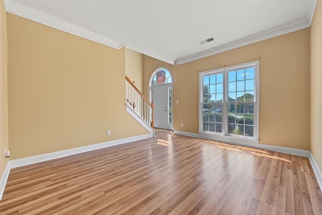 4 bedroom, 3 bathroom, 2,422 sq ft single family residence for sale at 2875 Montview Drive, Marietta, GA 30060 — photo 5