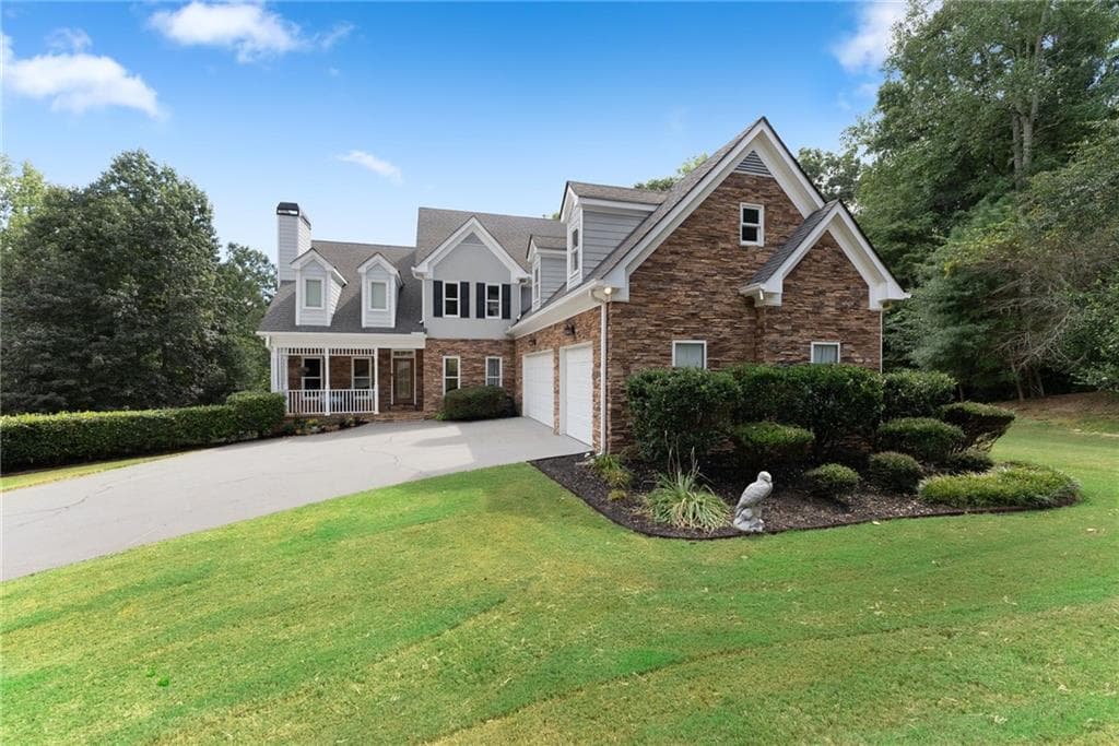 6 bedroom, 5 bathroom, 4,739 sq ft single family residence for sale at 1522 Gracebrook Drive, Lawrenceville, GA 30045 — photo 8