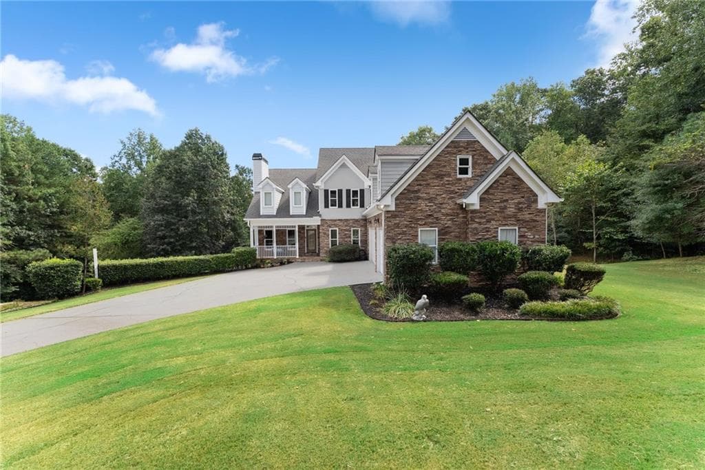 6 bedroom, 5 bathroom, 4,739 sq ft single family residence for sale at 1522 Gracebrook Drive, Lawrenceville, GA 30045 — photo 9