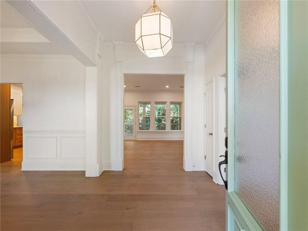 8 bedroom, 4 bathroom, 5,046 sq ft single family residence under contract at 1494 Scarlet Court, Kennesaw, GA 30144 — photo 2