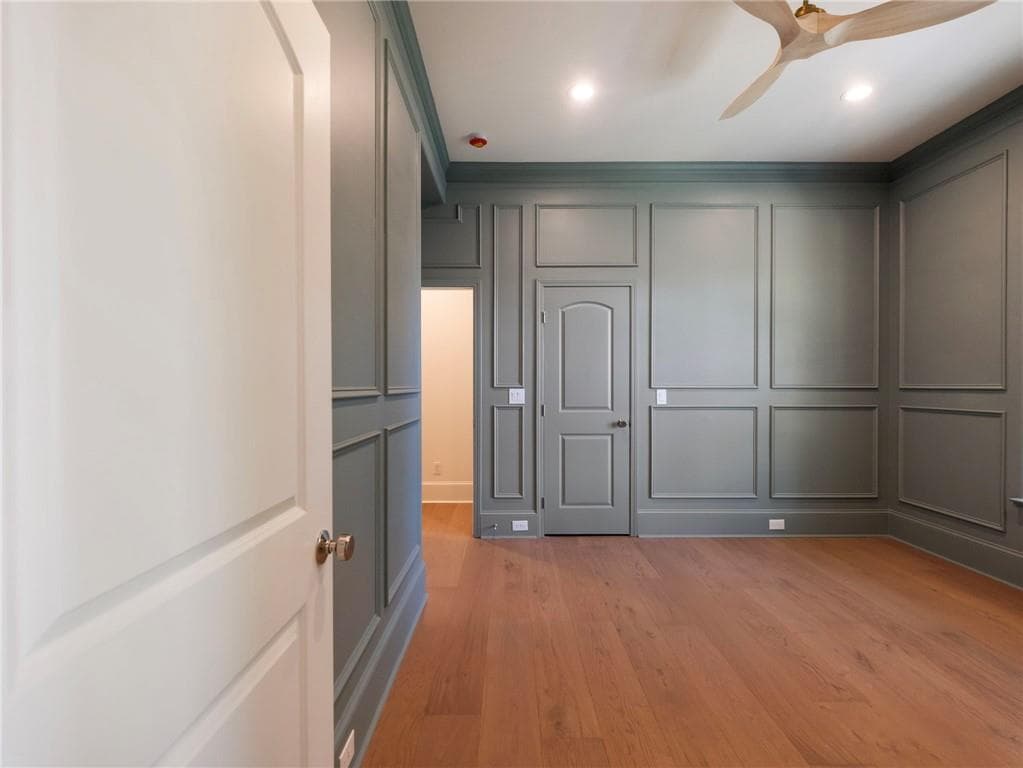 8 bedroom, 4 bathroom, 5,046 sq ft single family residence under contract at 1494 Scarlet Court, Kennesaw, GA 30144 — photo 6