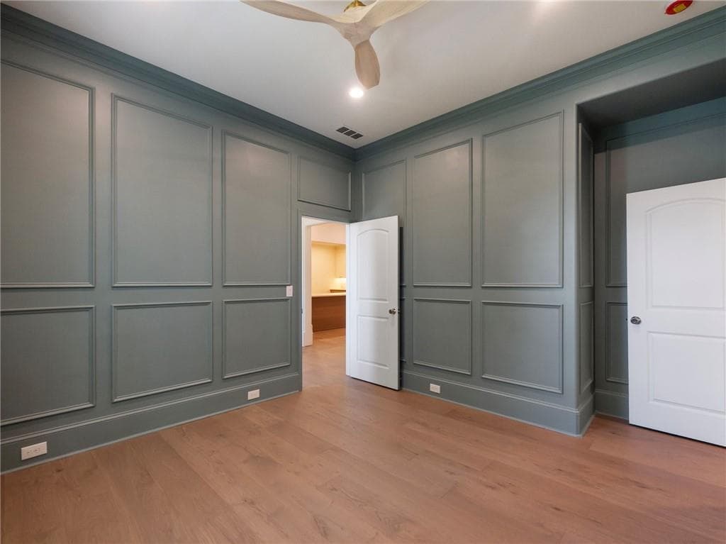 8 bedroom, 4 bathroom, 5,046 sq ft single family residence under contract at 1494 Scarlet Court, Kennesaw, GA 30144 — photo 8