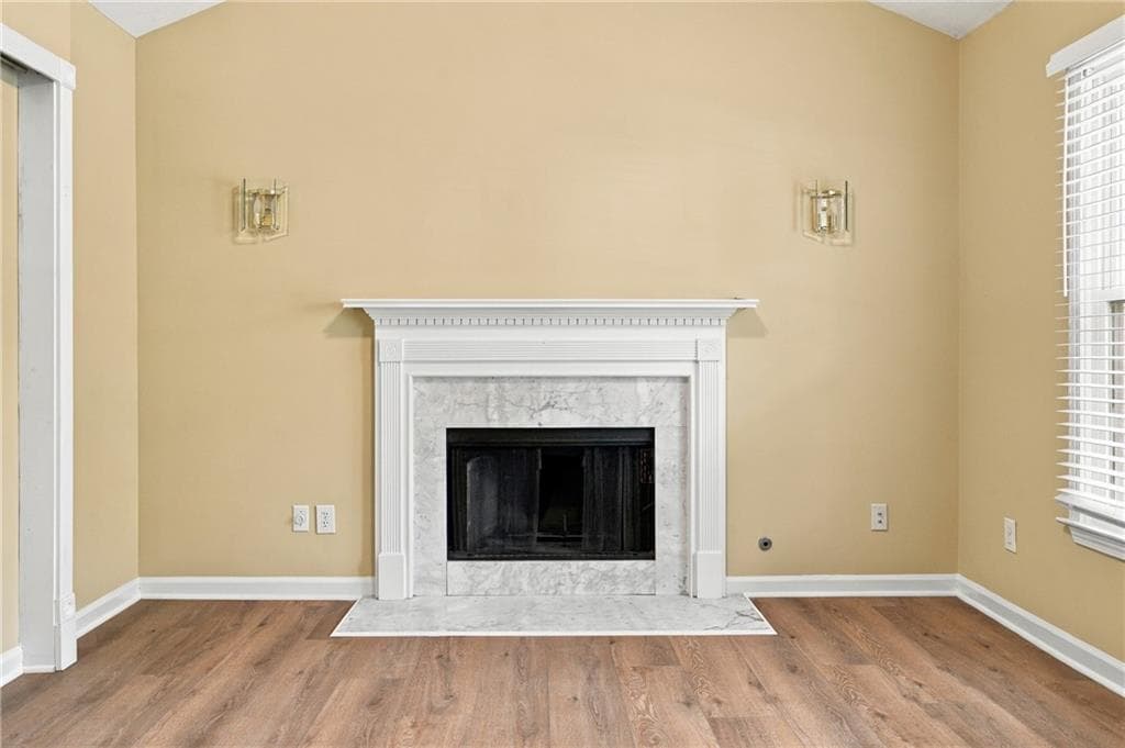 3 bedroom, 3 bathroom, 1,732 sq ft single family residence under contract at 115 Aztec Way, Acworth, GA 30102 — photo 6