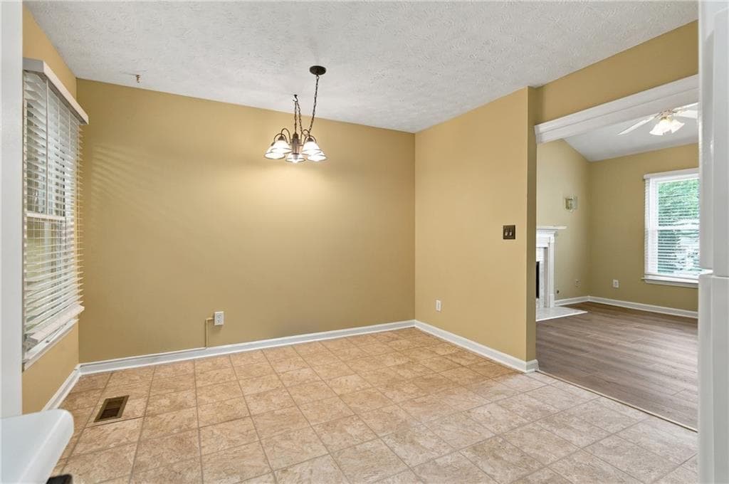 3 bedroom, 3 bathroom, 1,732 sq ft single family residence under contract at 115 Aztec Way, Acworth, GA 30102 — photo 9