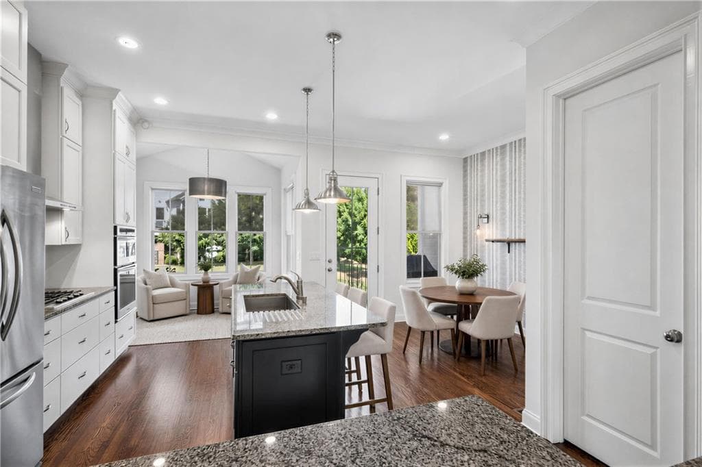 3 bedroom, 4 bathroom, 2,142 sq ft townhouse for rent at 323 Patterson Way, Atlanta, GA 30312 for $5,200 a month — photo 3