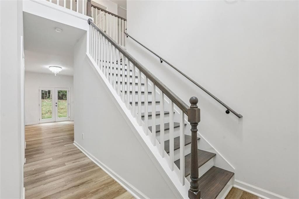 4 bedroom, 3 bathroom, 2,450 sq ft single family residence for sale at 7896 Winkman Drive, Fairburn, GA 30213 — photo 2