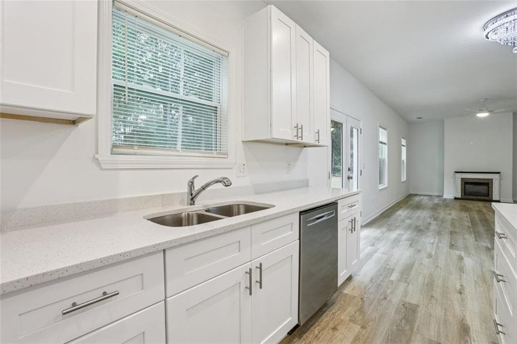 4 bedroom, 3 bathroom, 2,450 sq ft single family residence for sale at 7896 Winkman Drive, Fairburn, GA 30213 — photo 5