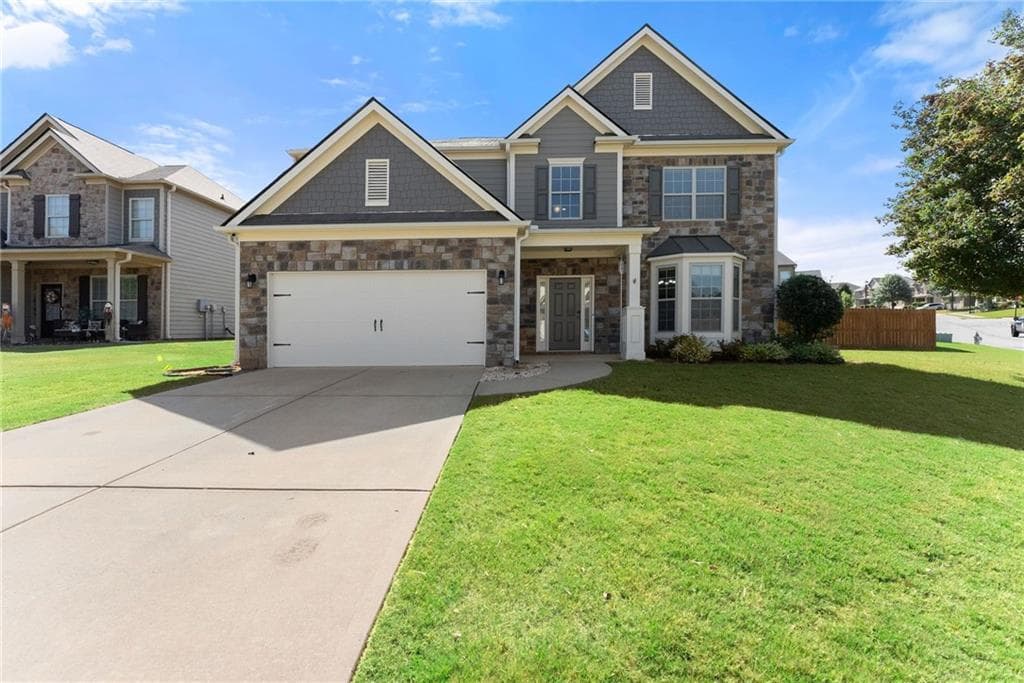 4 bedroom, 3 bathroom, 2,986 sq ft single family residence under contract at 3810 Corbell Court, Cumming, GA 30040 — photo 3