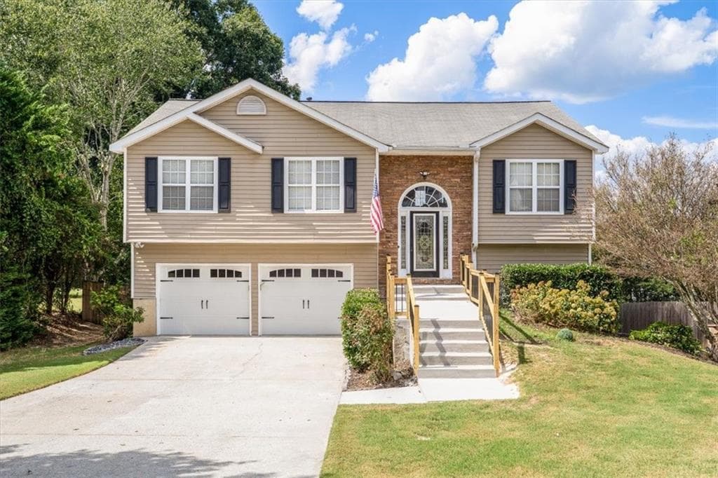 4 bedroom, 3 bathroom, 2,386 sq ft single family residence under contract at 3439 Friendship Farm Drive, Buford, GA 30519