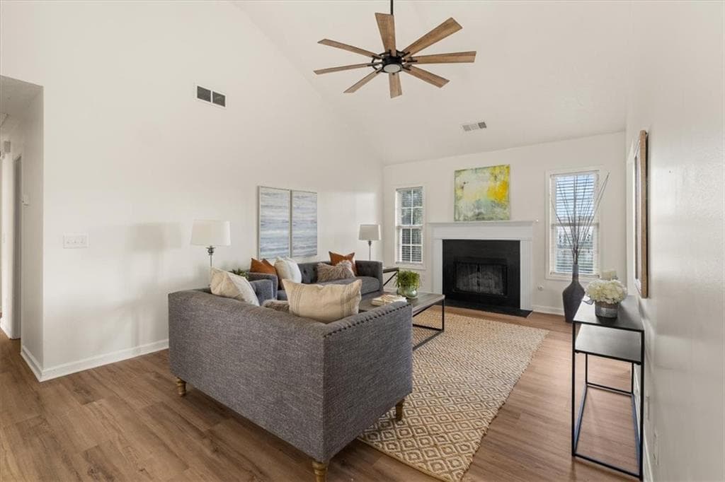4 bedroom, 3 bathroom, 2,386 sq ft single family residence under contract at 3439 Friendship Farm Drive, Buford, GA 30519 — photo 2