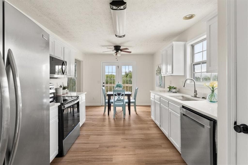 4 bedroom, 3 bathroom, 2,386 sq ft single family residence under contract at 3439 Friendship Farm Drive, Buford, GA 30519 — photo 9