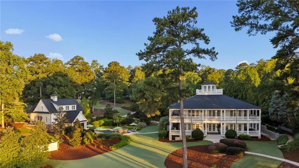 7 bedroom, 9 bathroom, 7,609 sq ft single family residence for sale at 1581 Lighthouse Circle, Greensboro, GA 30642 — photo 2