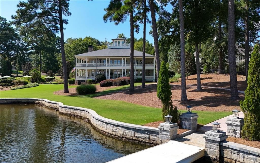 7 bedroom, 9 bathroom, 7,609 sq ft single family residence for sale at 1581 Lighthouse Circle, Greensboro, GA 30642 — photo 4