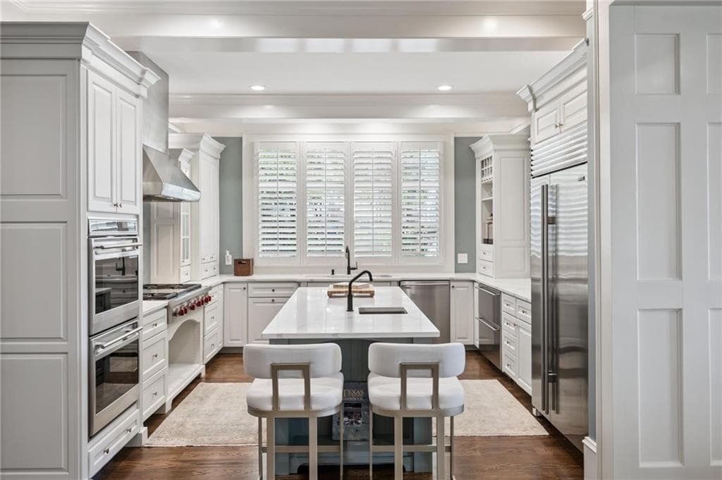 7 bedroom, 9 bathroom, 7,609 sq ft single family residence for sale at 1581 Lighthouse Circle, Greensboro, GA 30642 — photo 9