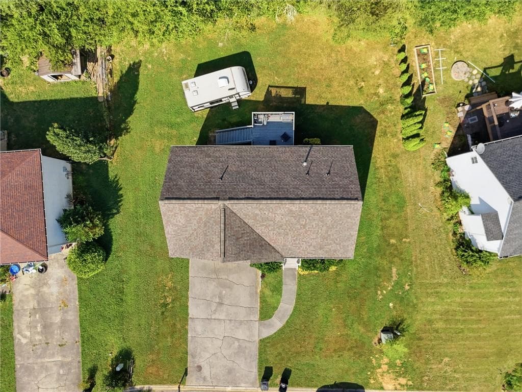 3 bedroom, 2 bathroom, 1,383 sq ft single family residence for sale at 104 Twin Oaks Drive, Calhoun, GA 30701 — photo 6