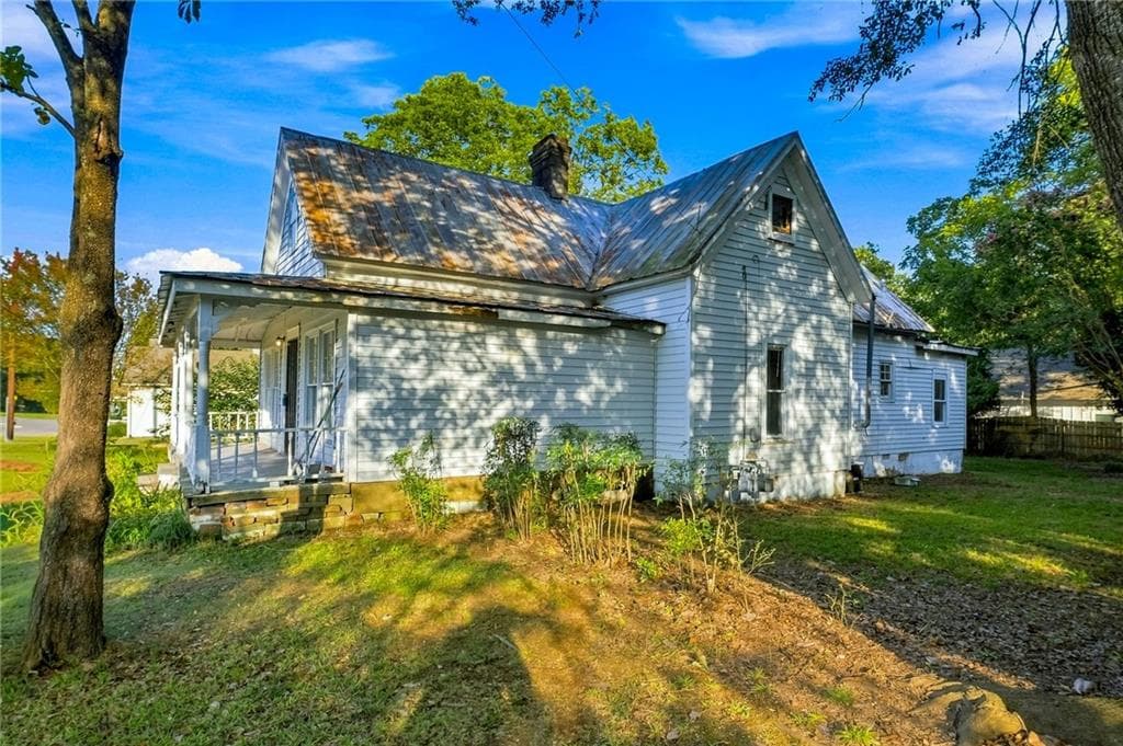 2 bedroom, 2 bathroom, 1,525 sq ft single family residence for sale at 5908 Wall Street, Lula, GA 30554 — photo 8