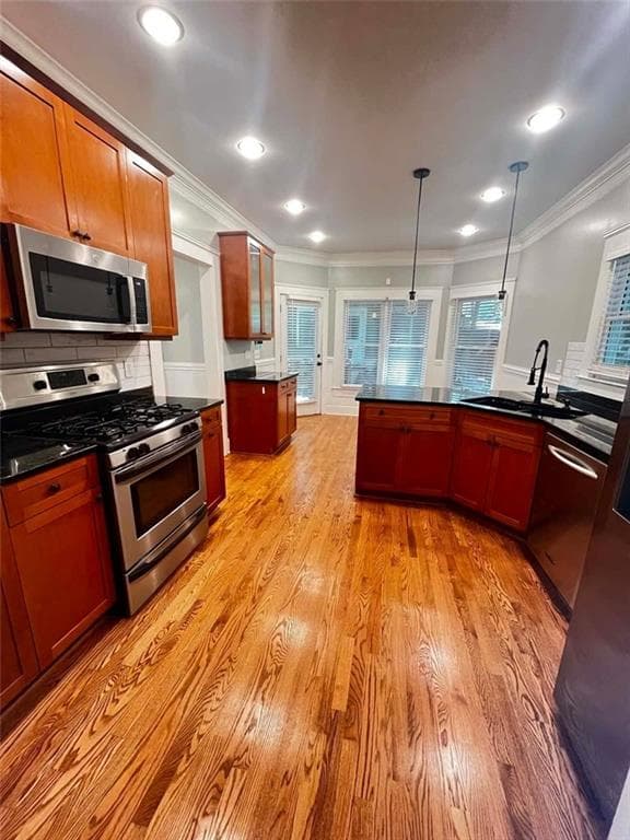3 bedroom, 3 bathroom, 1,834 sq ft single family residence for sale at 1566 Conway Road, Decatur, GA 30032 — photo 8