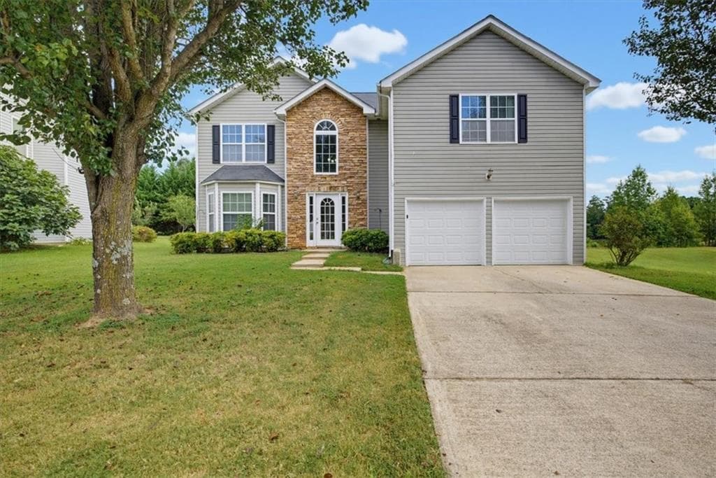 4 bedroom, 3 bathroom, 2,306 sq ft single family residence for sale at 1017 Balsam Wood Trail, Villa Rica, GA 30180