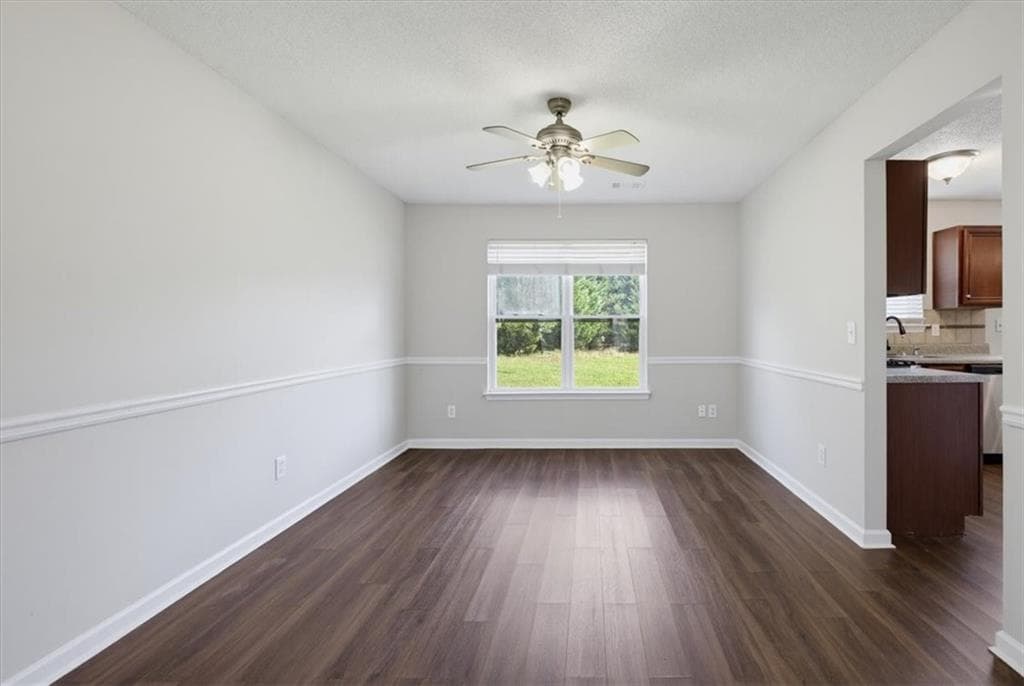 4 bedroom, 3 bathroom, 2,306 sq ft single family residence under contract at 1017 Balsam Wood Trail, Villa Rica, GA 30180 — photo 9