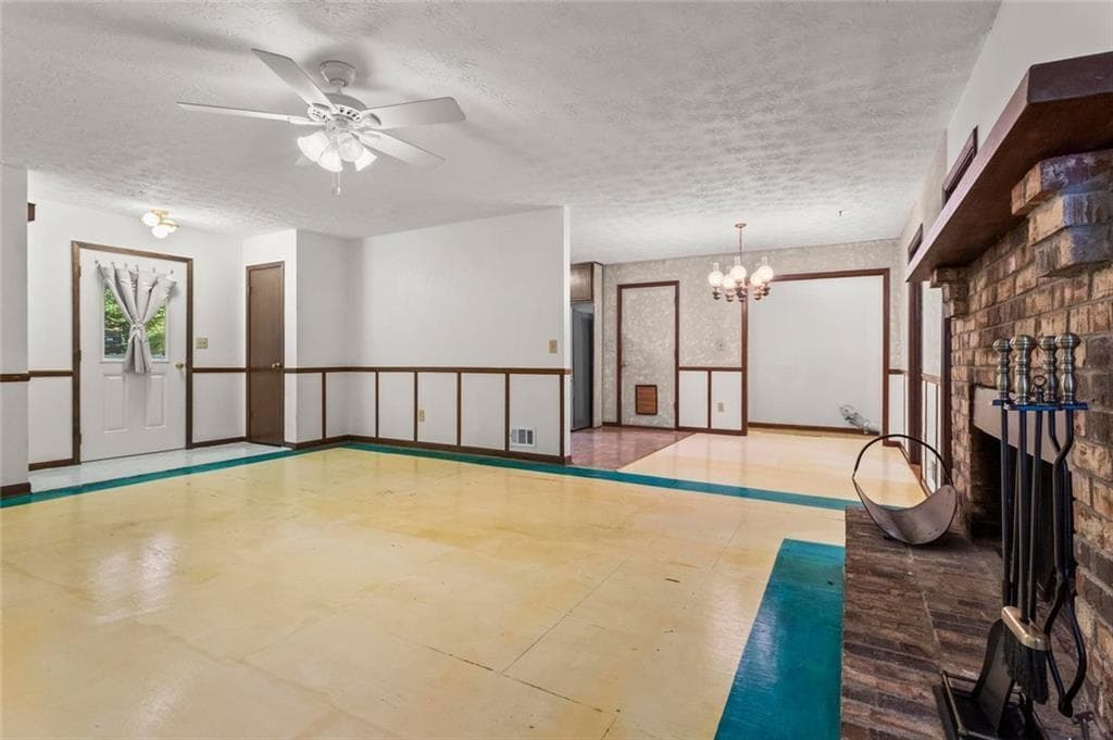 3 bedroom, 2 bathroom, 1,672 sq ft single family residence for sale at 145 Carriage Circle, Stockbridge, GA 30281 — photo 7