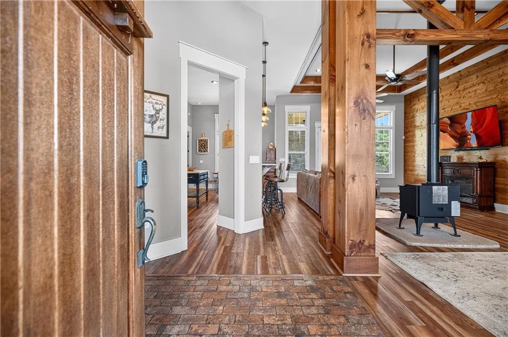 4 bedroom, 3 bathroom, 2,939 sq ft single family residence under contract at 649 Clover Drive, Social Circle, GA 30025 — photo 8