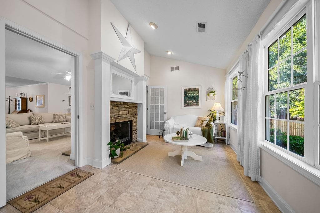 3 bedroom, 2 bathroom, 2,540 sq ft single family residence for sale at 387 Harborside Drive, Dallas, GA 30132 — photo 3