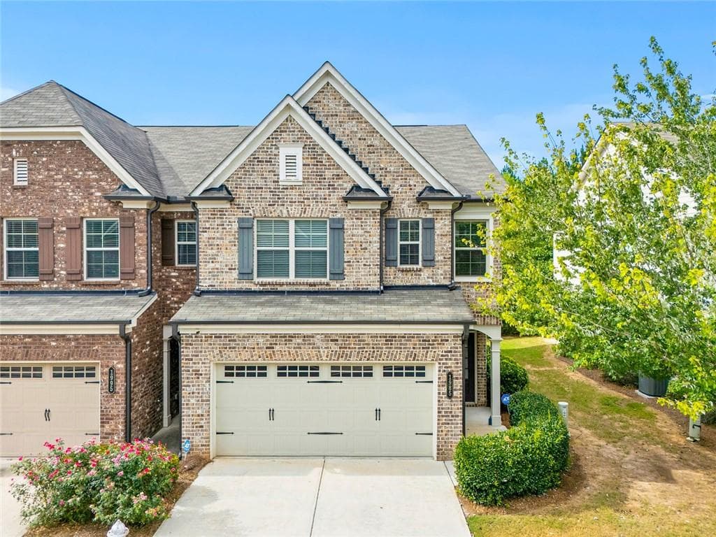 3 bedroom, 3 bathroom, 2,224 sq ft townhouse for rent at 1985 Wheylon Drive, Lawrenceville, GA 30044 for $2,200 a month — photo 1 of 35