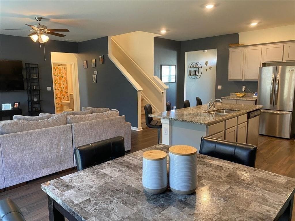5 bedroom, 3 bathroom, 3,138 sq ft single family residence for sale at 676 Whitman Lane, Stockbridge, GA 30281 — photo 8