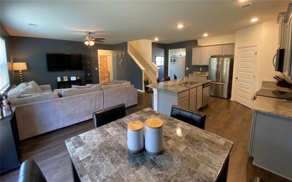 5 bedroom, 3 bathroom, 3,138 sq ft single family residence for sale at 676 Whitman Lane, Stockbridge, GA 30281 — photo 10