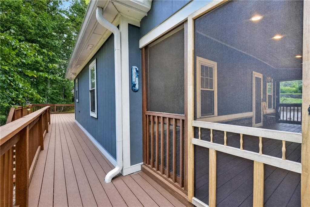 3 bedroom, 2 bathroom, 1,362 sq ft single family residence for sale at 89 Silas King Street, Buford, GA 30518 — photo 6