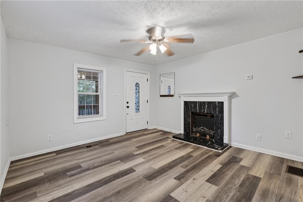 3 bedroom, 2 bathroom, 1,362 sq ft single family residence for sale at 89 Silas King Street, Buford, GA 30518 — photo 10