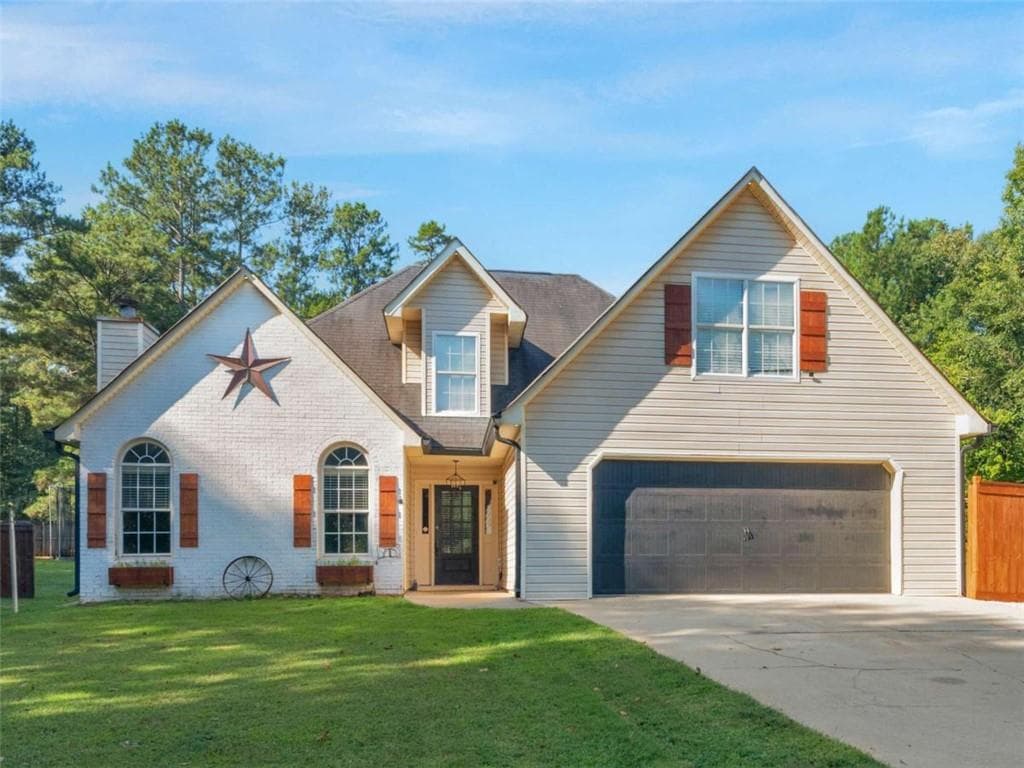 4 bedroom, 3 bathroom, 2,265 sq ft single family residence for sale at 409 Coosa Court, Mcdonough, GA 30252 — photo 1 of 43