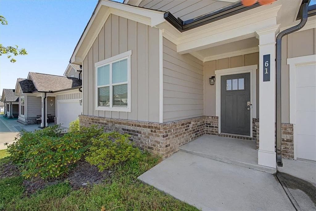 5 bedroom, 4 bathroom, 2,615 sq ft single family residence for sale at 61 Dew Drop Point, Dallas, GA 30157 — photo 3