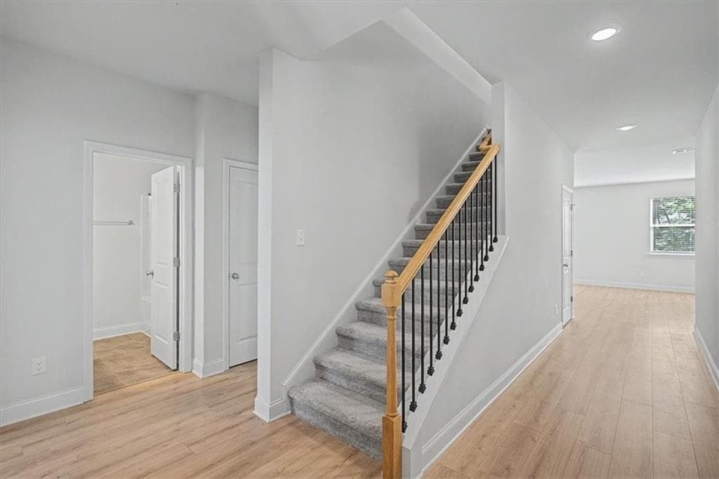 5 bedroom, 4 bathroom, 2,615 sq ft single family residence for sale at 61 Dew Drop Point, Dallas, GA 30157 — photo 7