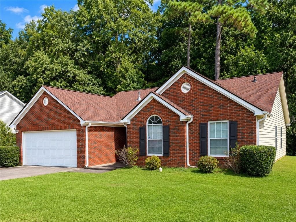 3 bedroom, 5 bathroom, 1,444 sq ft single family residence for sale at 10200 Commons Crossing, Jonesboro, GA 30238