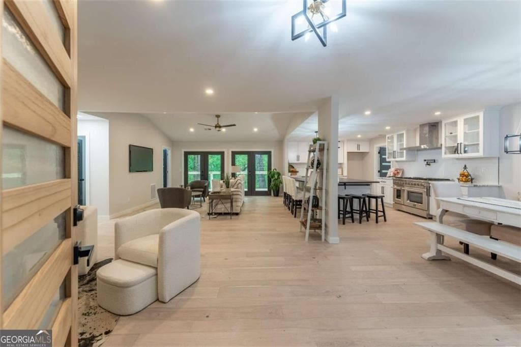 5 bedroom, 5 bathroom, 4,216 sq ft single family residence for sale at 3875 Grizzard Trail, Peachtree Corners, GA 30092 — photo 7