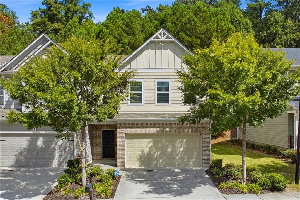 3 bedroom, 3 bathroom, 1,796 sq ft townhouse for sale at 5433 Cascade Ridge, Atlanta, GA 30336 — photo 1 of 49